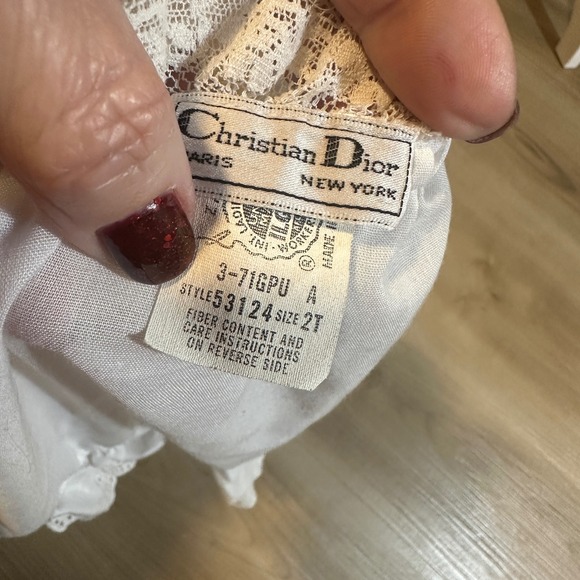 Christian Dior Baby Top 2T White Lace Ruffle Eyelet Trim Vintage - Picture 9 of 9